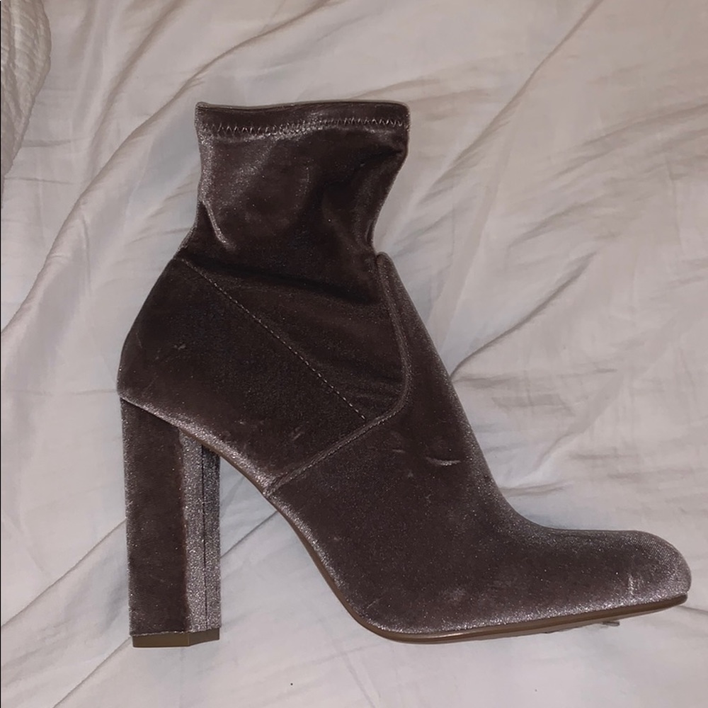 Steve Madden ankle boot- never worn!!